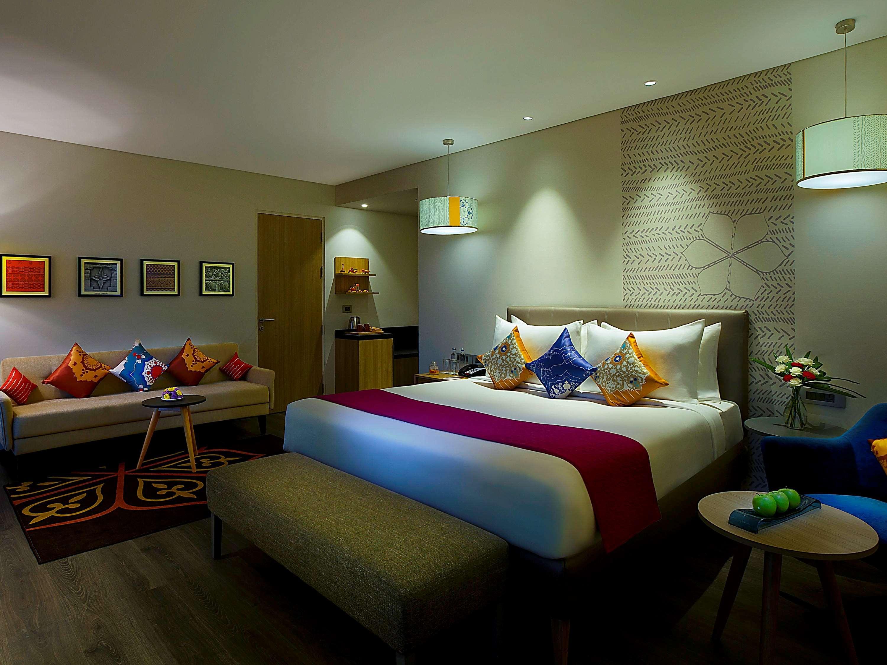 Grand Mercure Mysore - An Accor Brand Zewnętrze zdjęcie A room at the hotel
