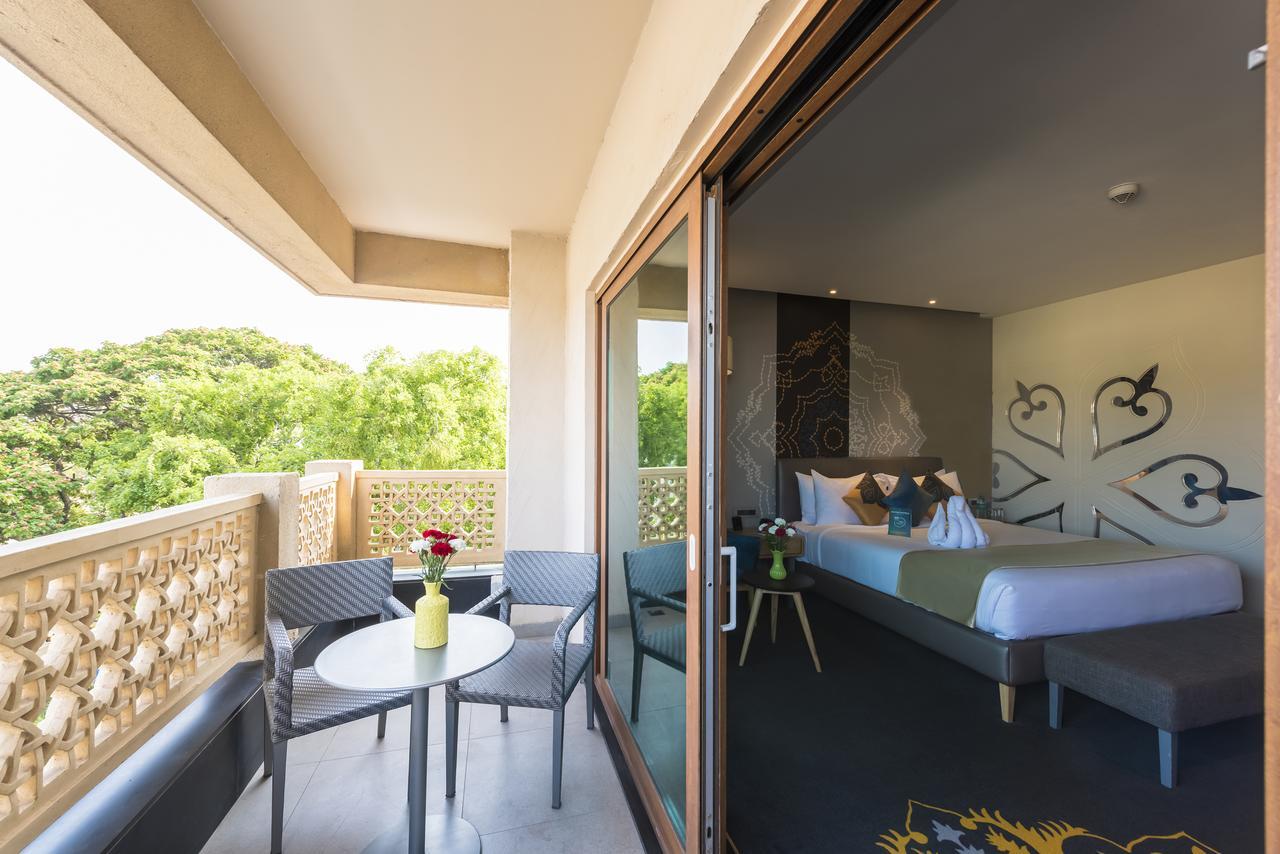 Grand Mercure Mysore - An Accor Brand Zewnętrze zdjęcie Deluxe Room with balcony