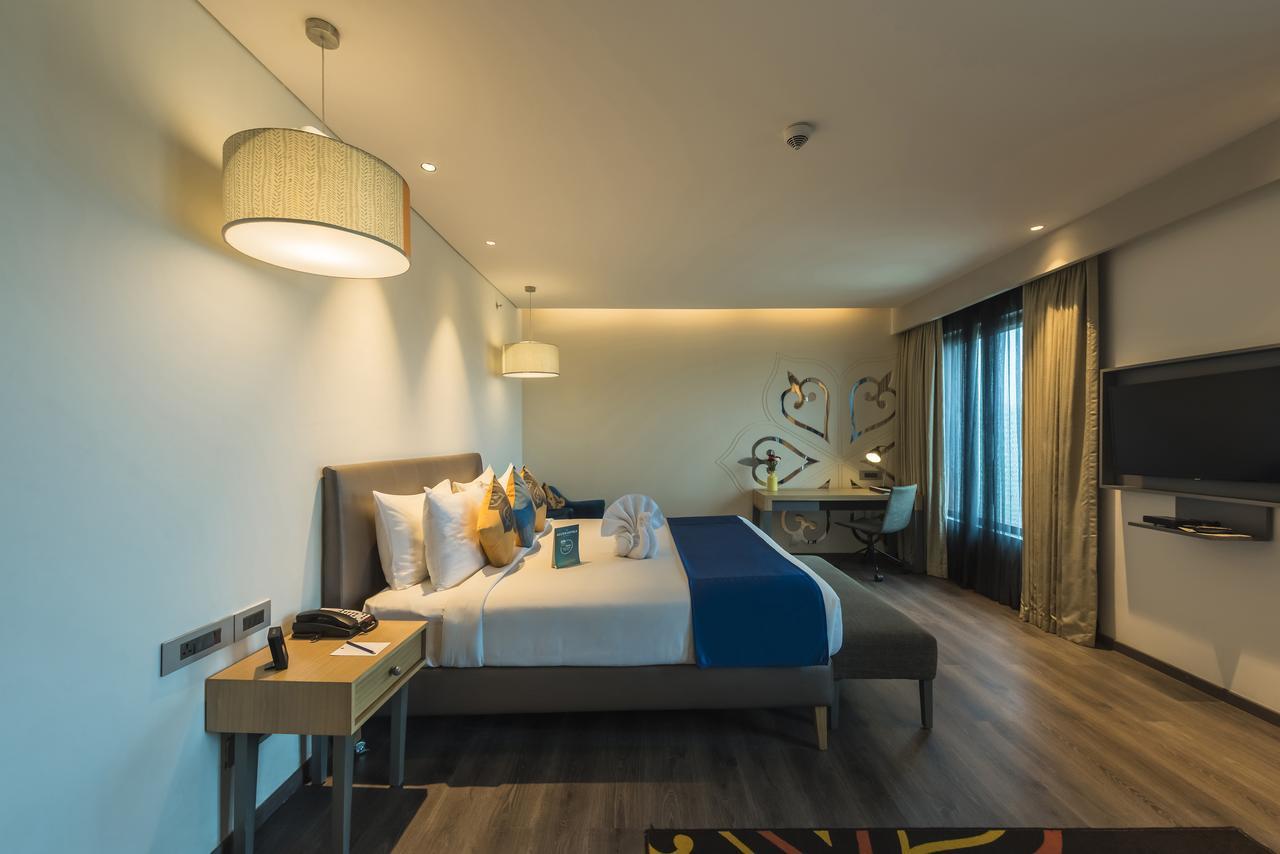 Grand Mercure Mysore - An Accor Brand Zewnętrze zdjęcie A room at the hotel