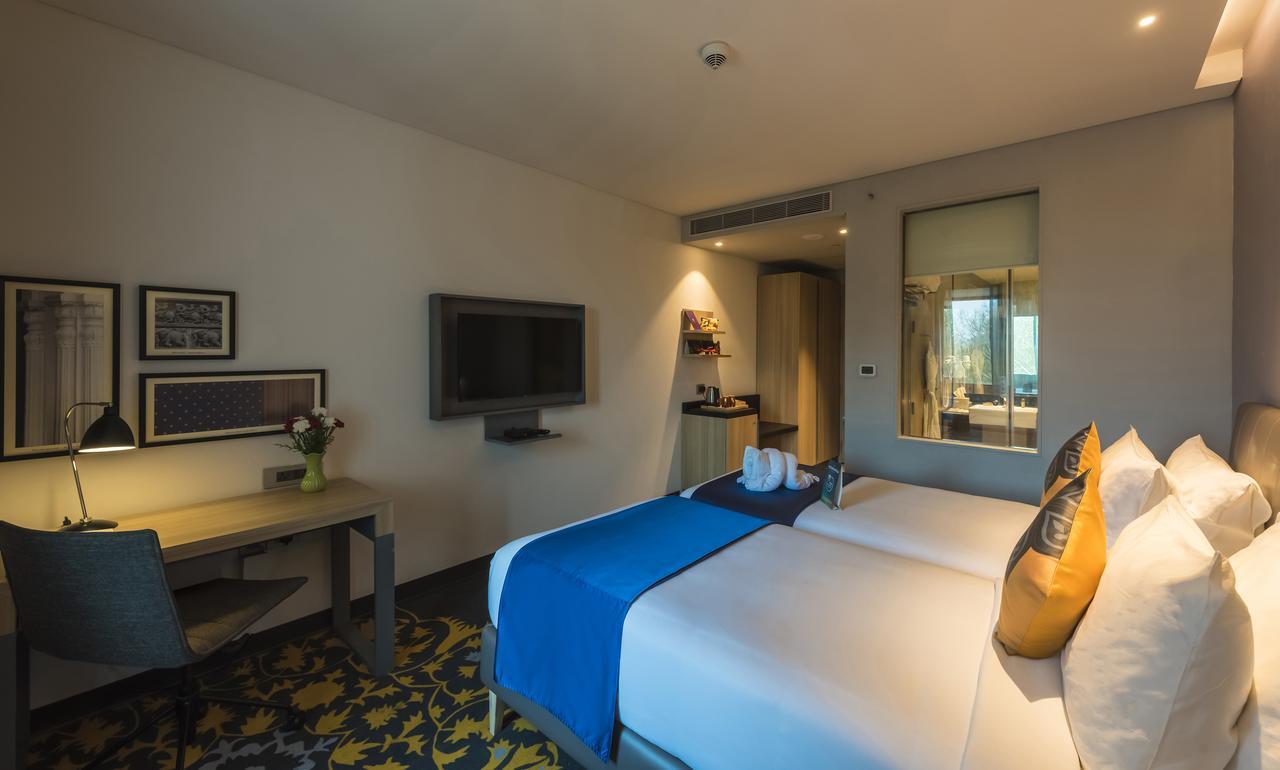 Grand Mercure Mysore - An Accor Brand Zewnętrze zdjęcie