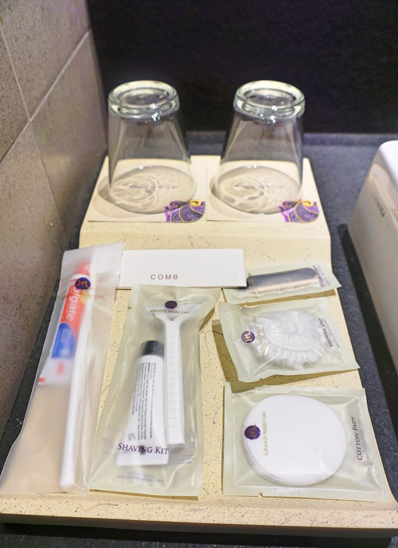 Grand Mercure Mysore - An Accor Brand Zewnętrze zdjęcie A typical amenity kit