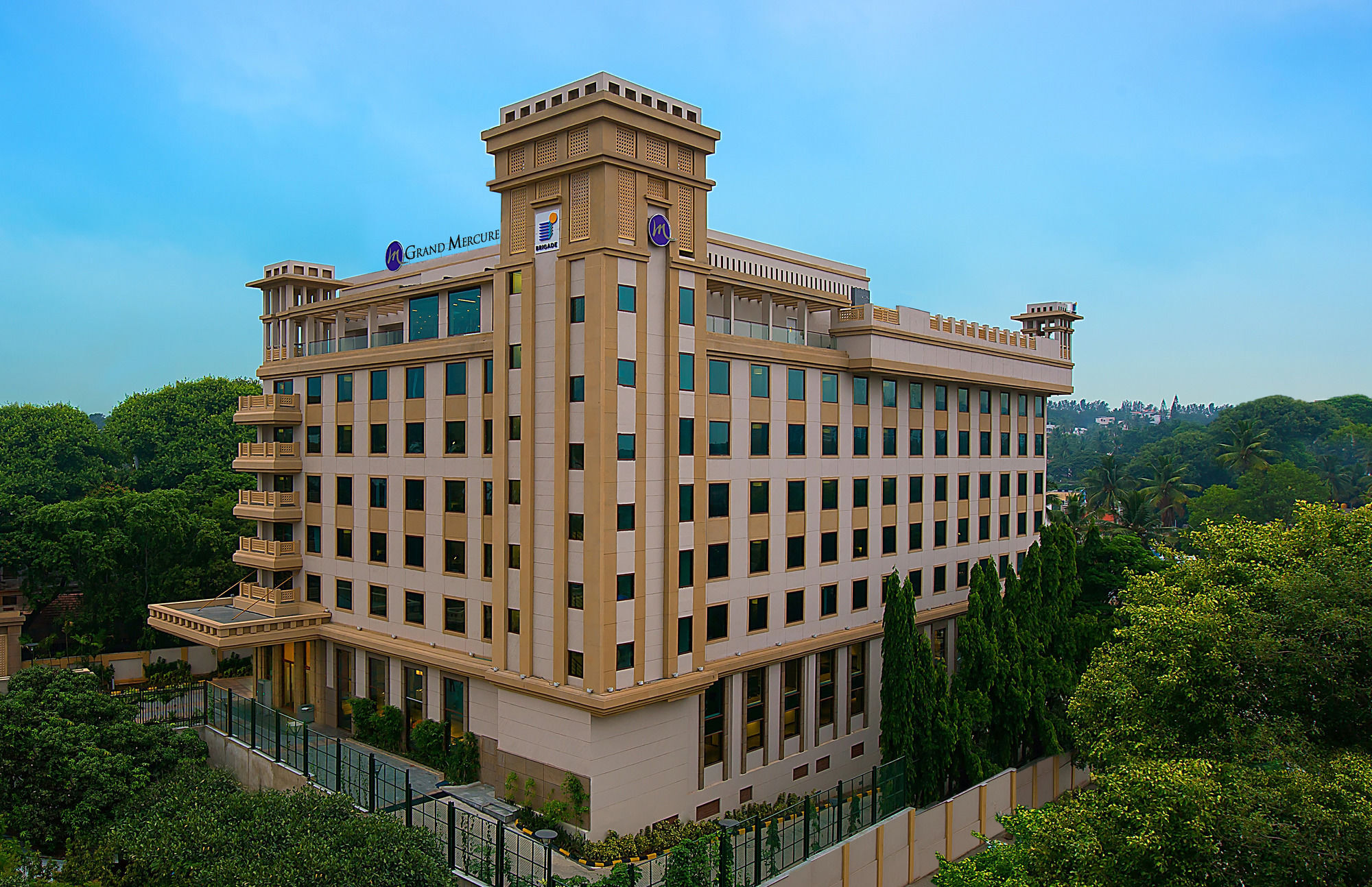 Grand Mercure Mysore - An Accor Brand Zewnętrze zdjęcie The hotel in 2014